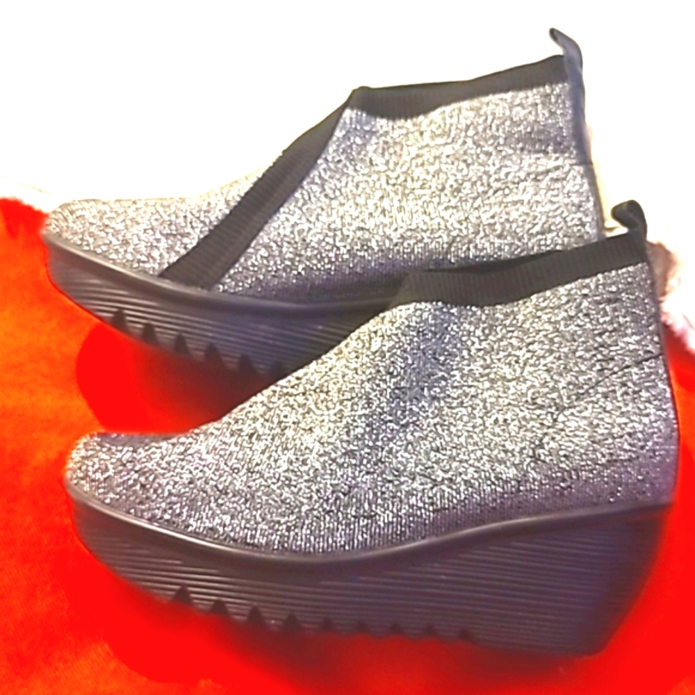 Black and Silver Bernie Mev platform stretch shoes Ankle Booties Size 38